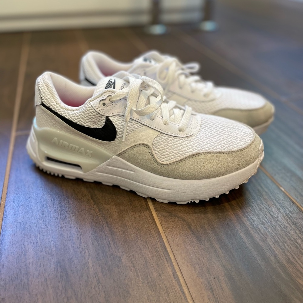 Nike Air Max SYSTM 8.5 Women’s Sneakers